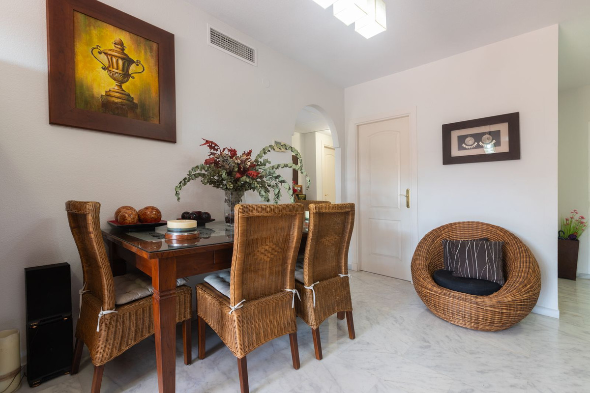 Appartement te koop in Elviria | 2 slaapkamers H5510047