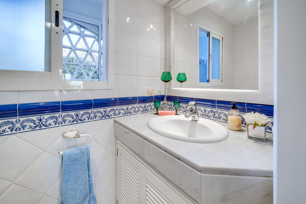 Appartement te koop in Elviria | 2 slaapkamers H5511535