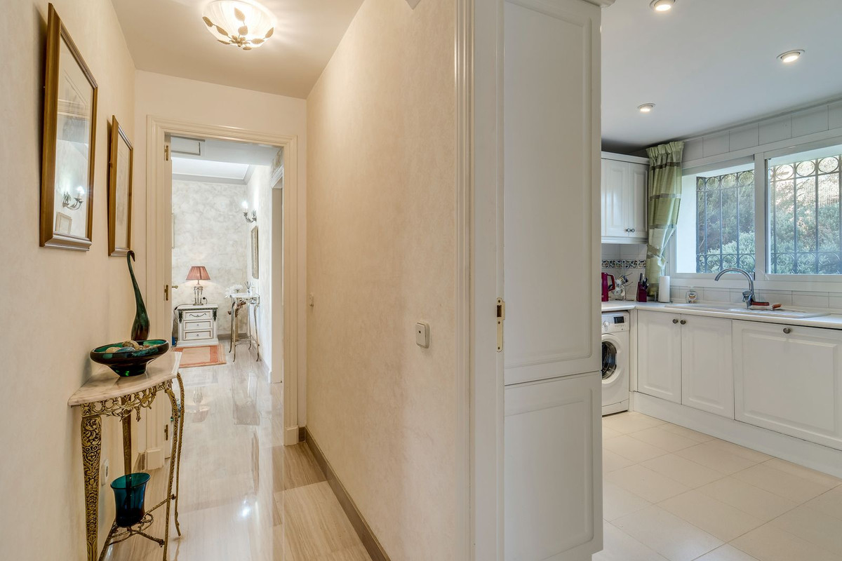 Appartement te koop in Elviria | 2 slaapkamers H5511535