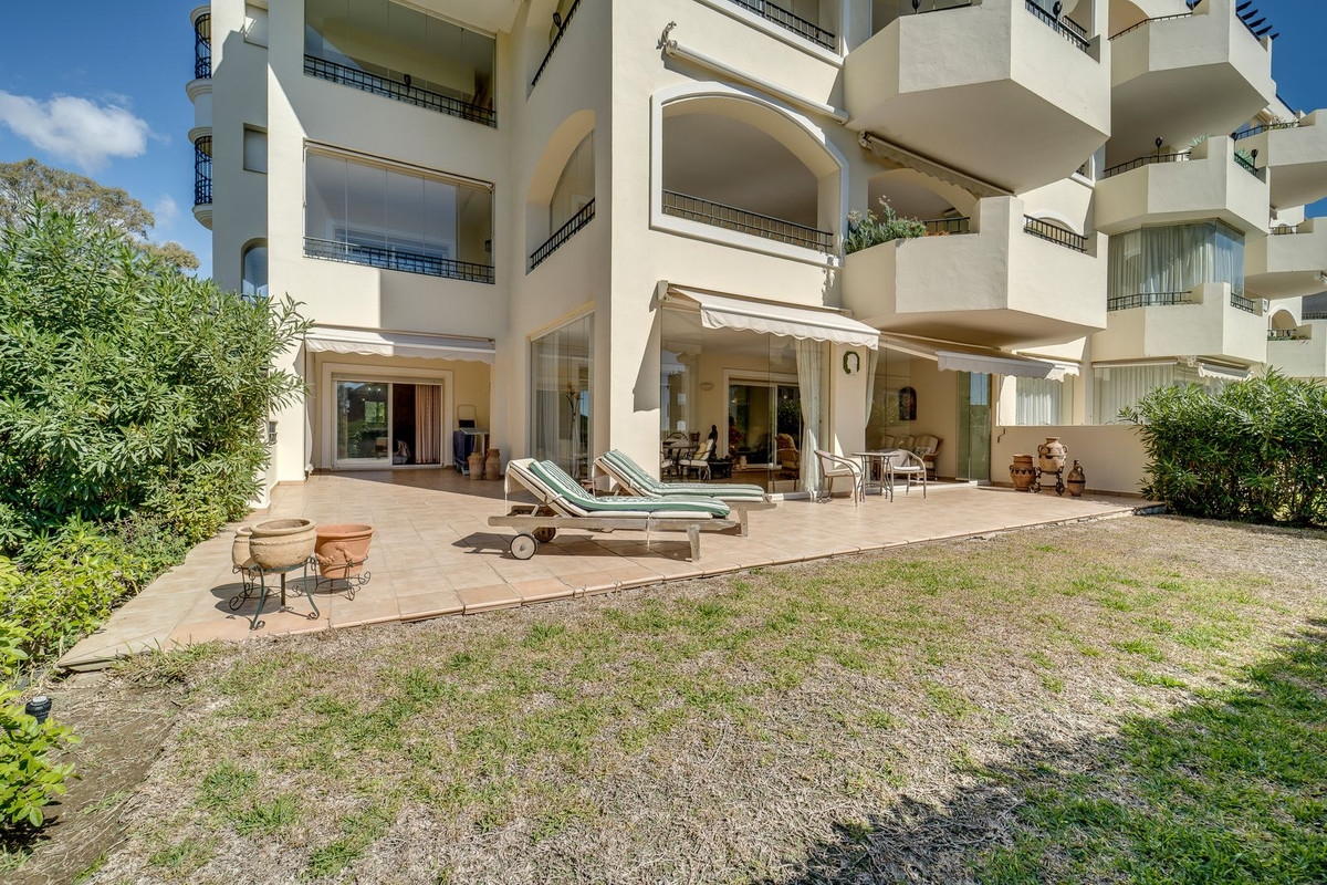 Appartement te koop in Elviria | 2 slaapkamers H5511535