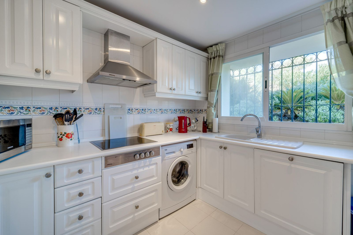 Appartement te koop in Elviria | 2 slaapkamers H5511535