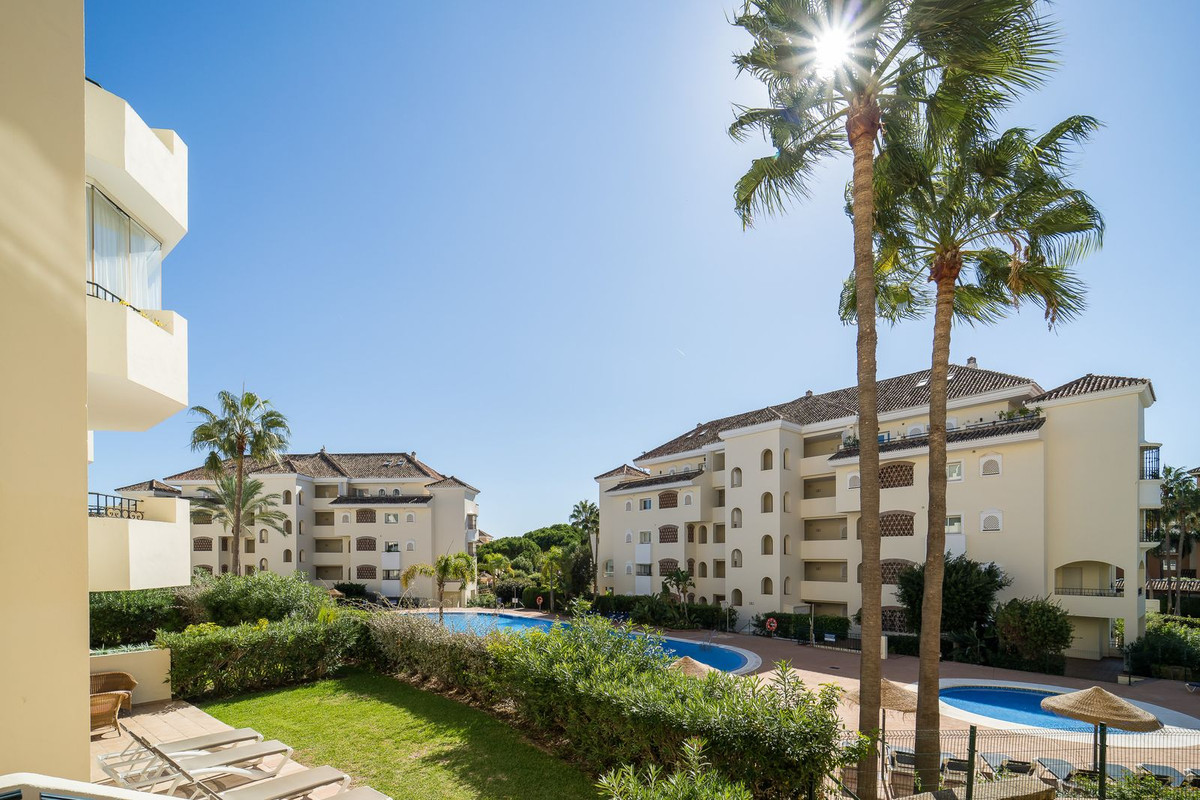 Appartement te koop in Elviria | 2 slaapkamers H5511535