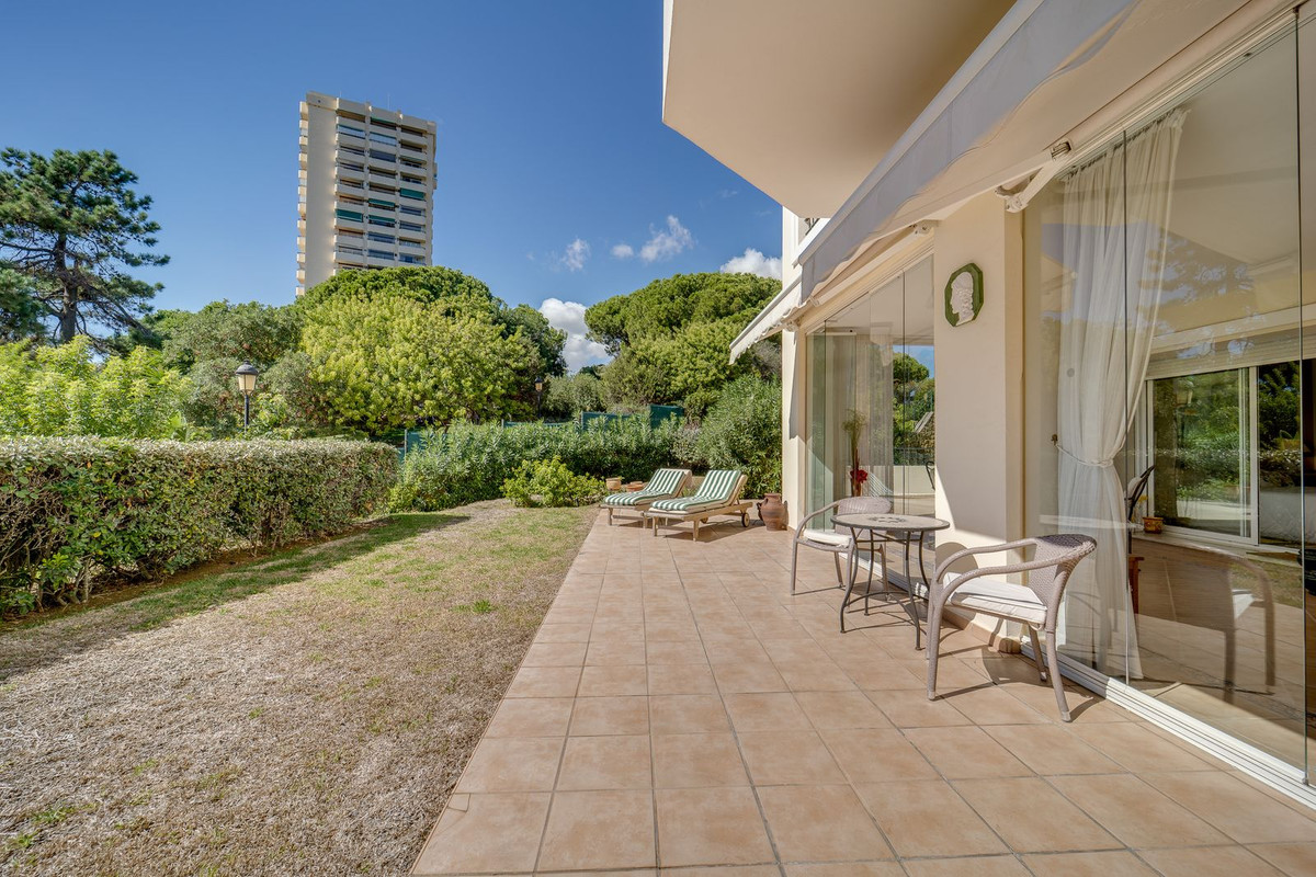 Appartement te koop in Elviria | 2 slaapkamers H5511535