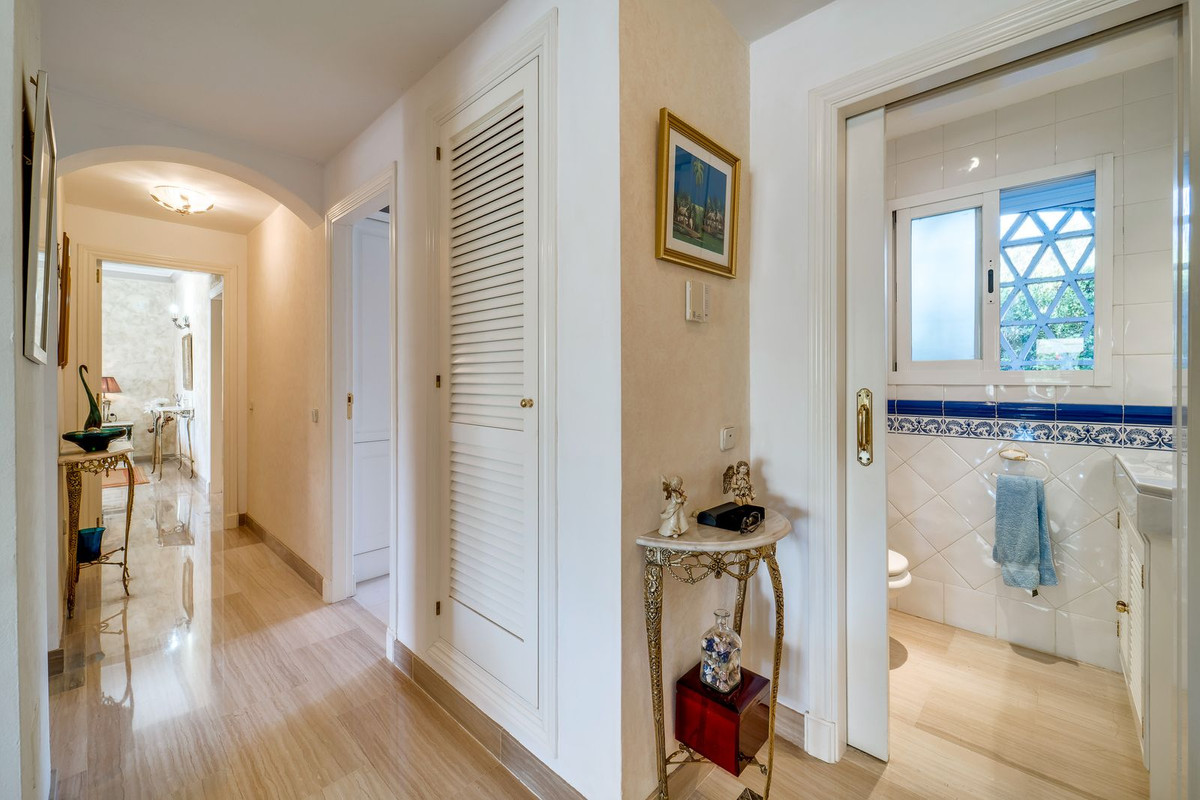 Appartement te koop in Elviria | 2 slaapkamers H5511535