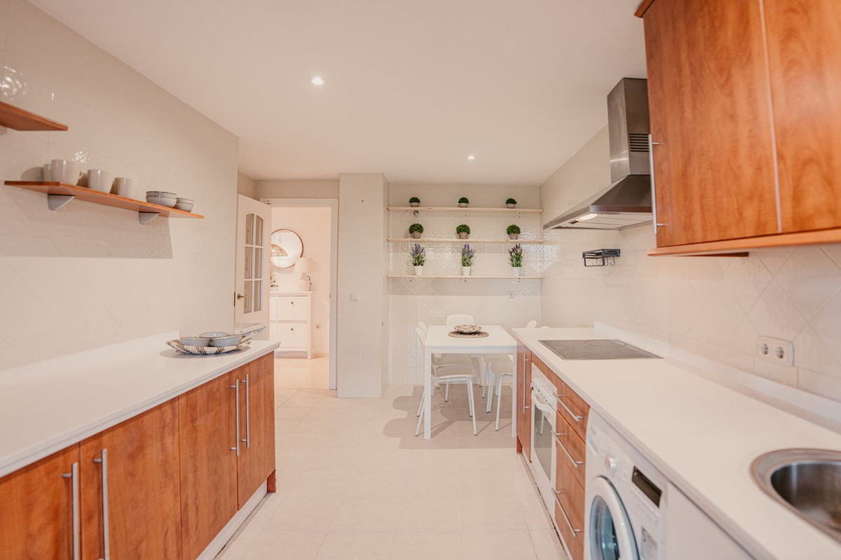 Appartement te koop in Elviria | 3 slaapkamers H5514385