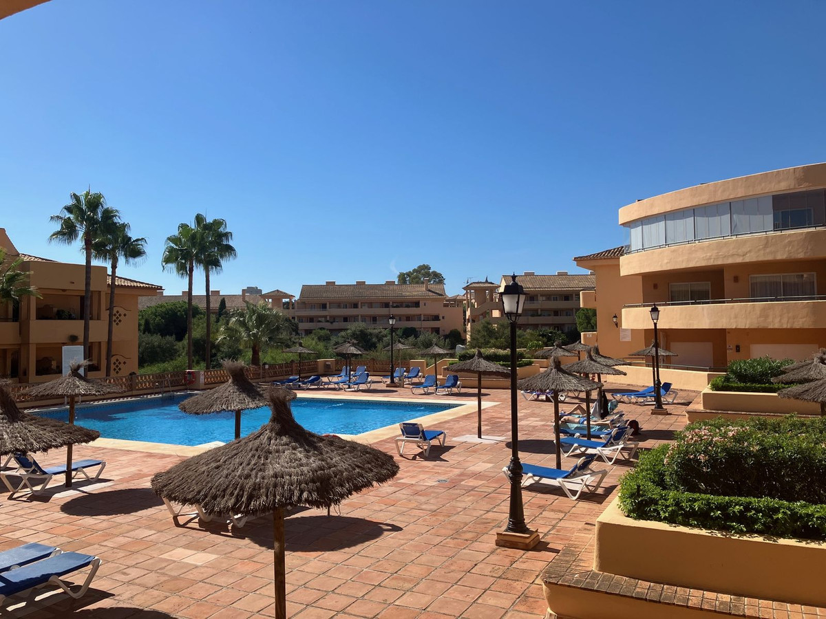Appartement te koop in Elviria | 2 slaapkamers H5516035