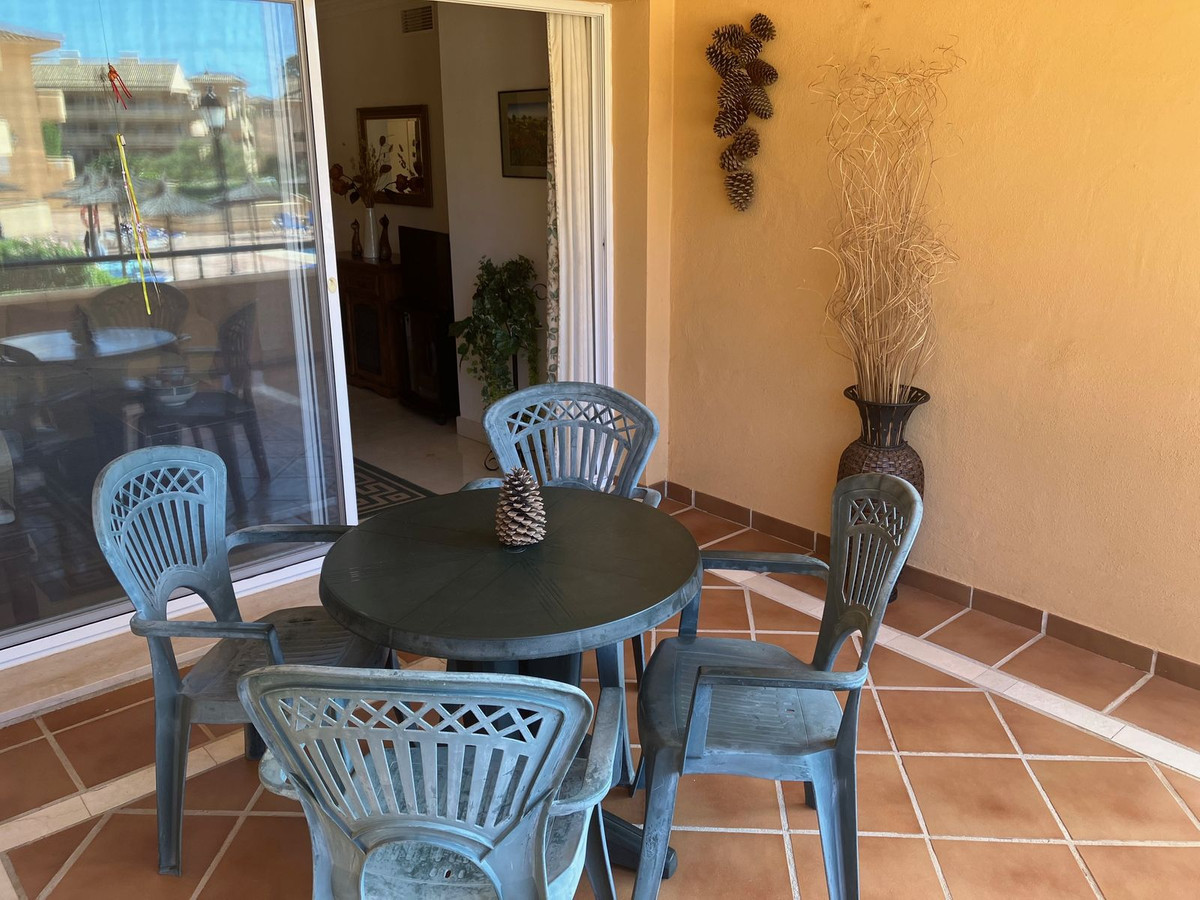 Appartement te koop in Elviria | 2 slaapkamers H5516035