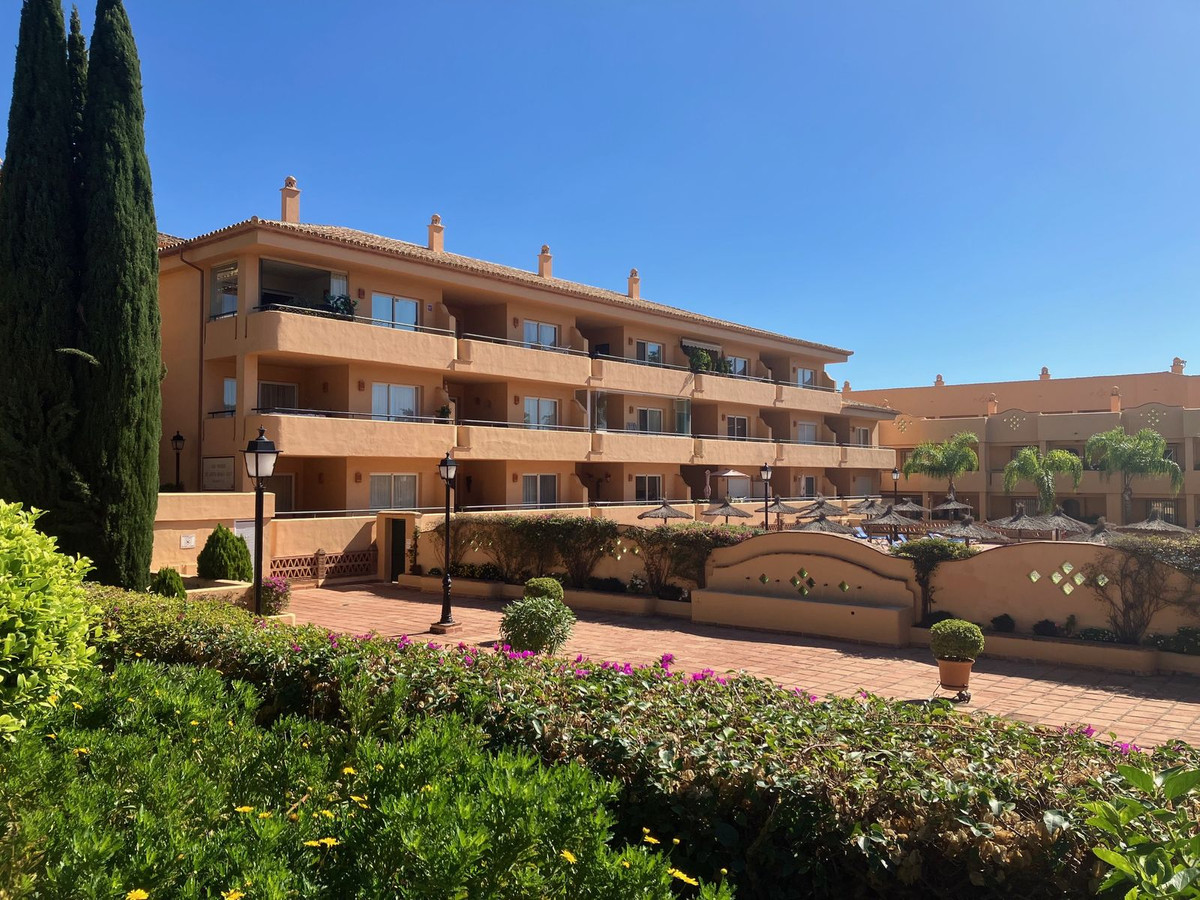 Appartement te koop in Elviria | 2 slaapkamers H5516035