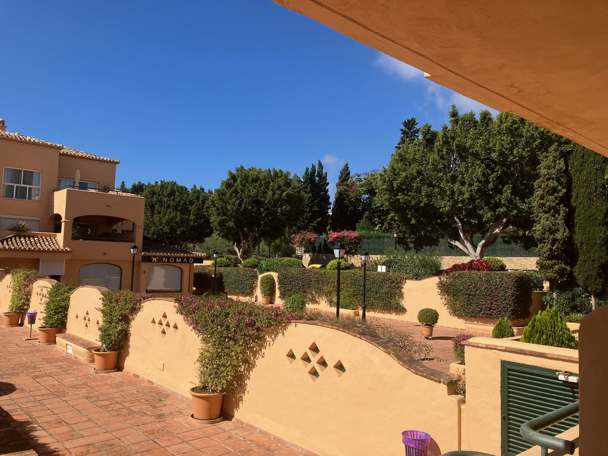 Appartement te koop in Elviria | 2 slaapkamers H5516035