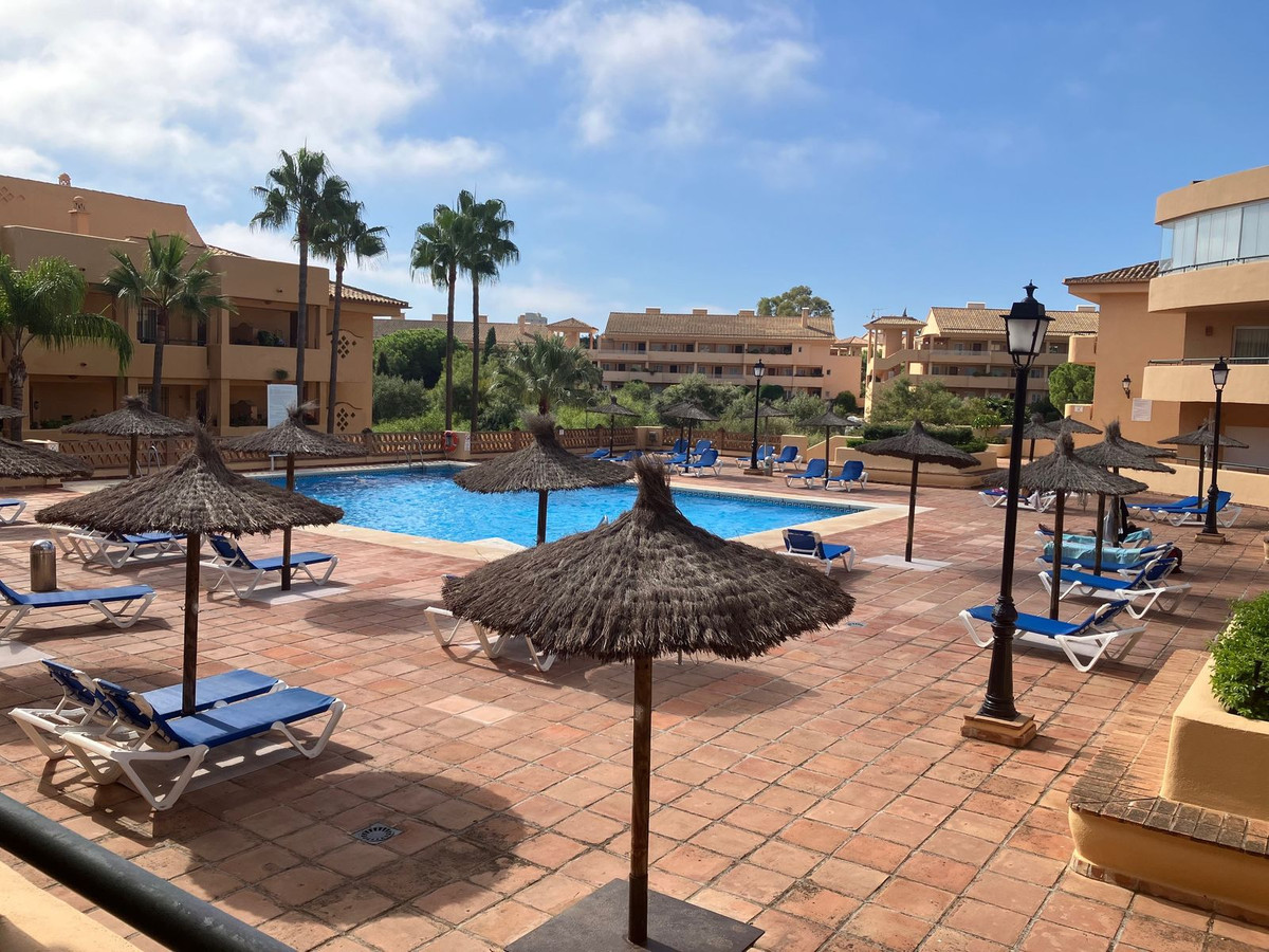 Appartement te koop in Elviria | 2 slaapkamers H5516035