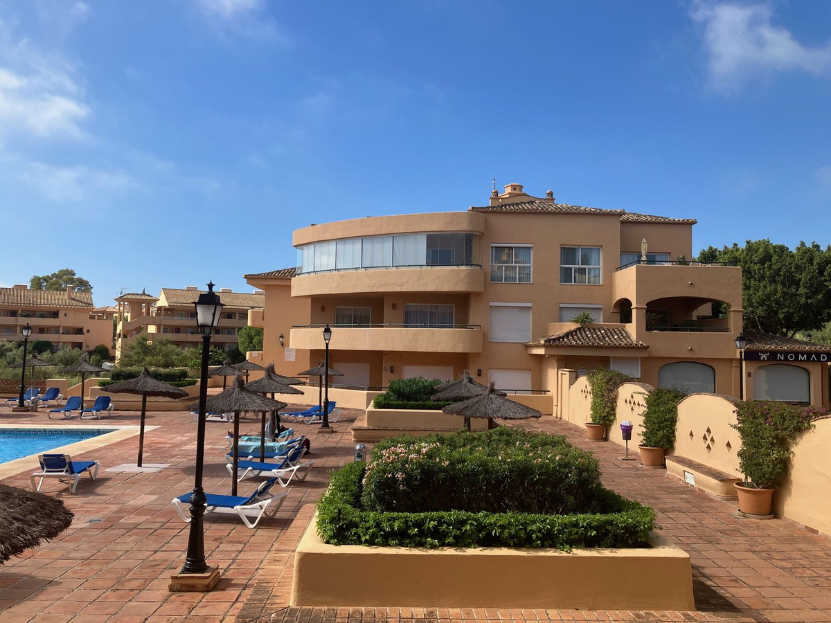 Appartement te koop in Elviria | 2 slaapkamers H5516035
