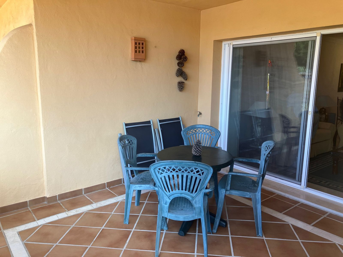 Appartement te koop in Elviria | 2 slaapkamers H5516035