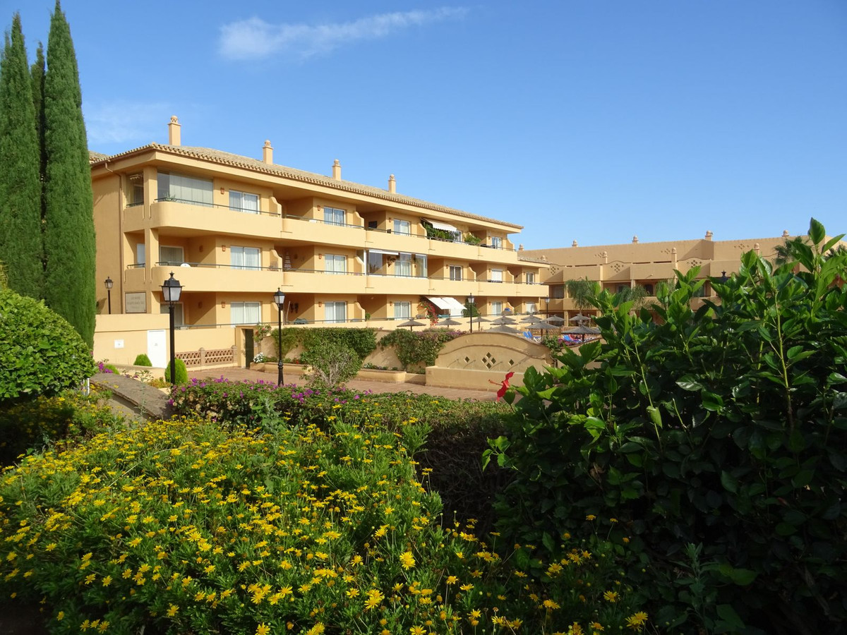 Appartement te koop in Elviria | 2 slaapkamers H5516035