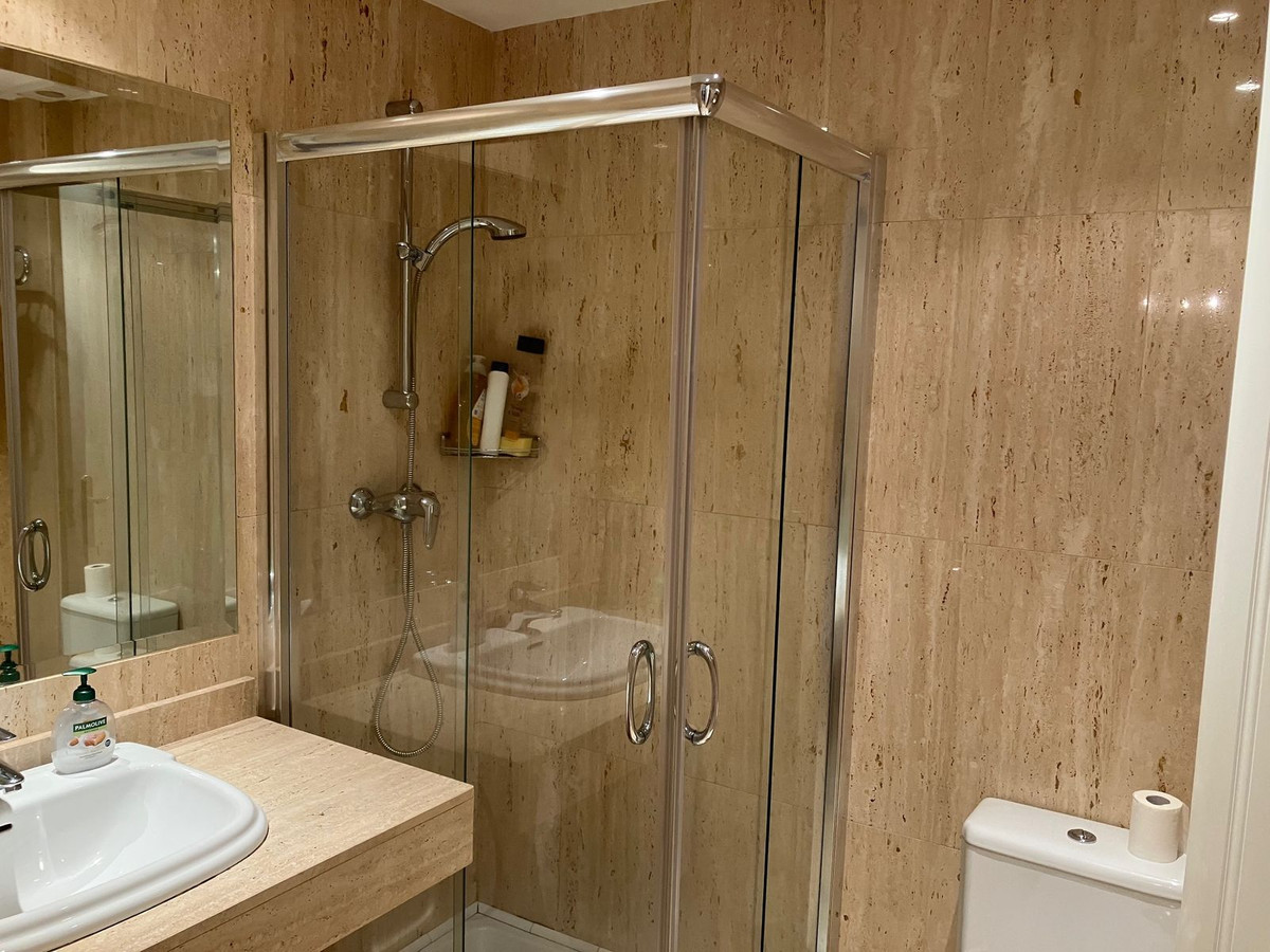 Appartement te koop in Elviria | 2 slaapkamers H5516035