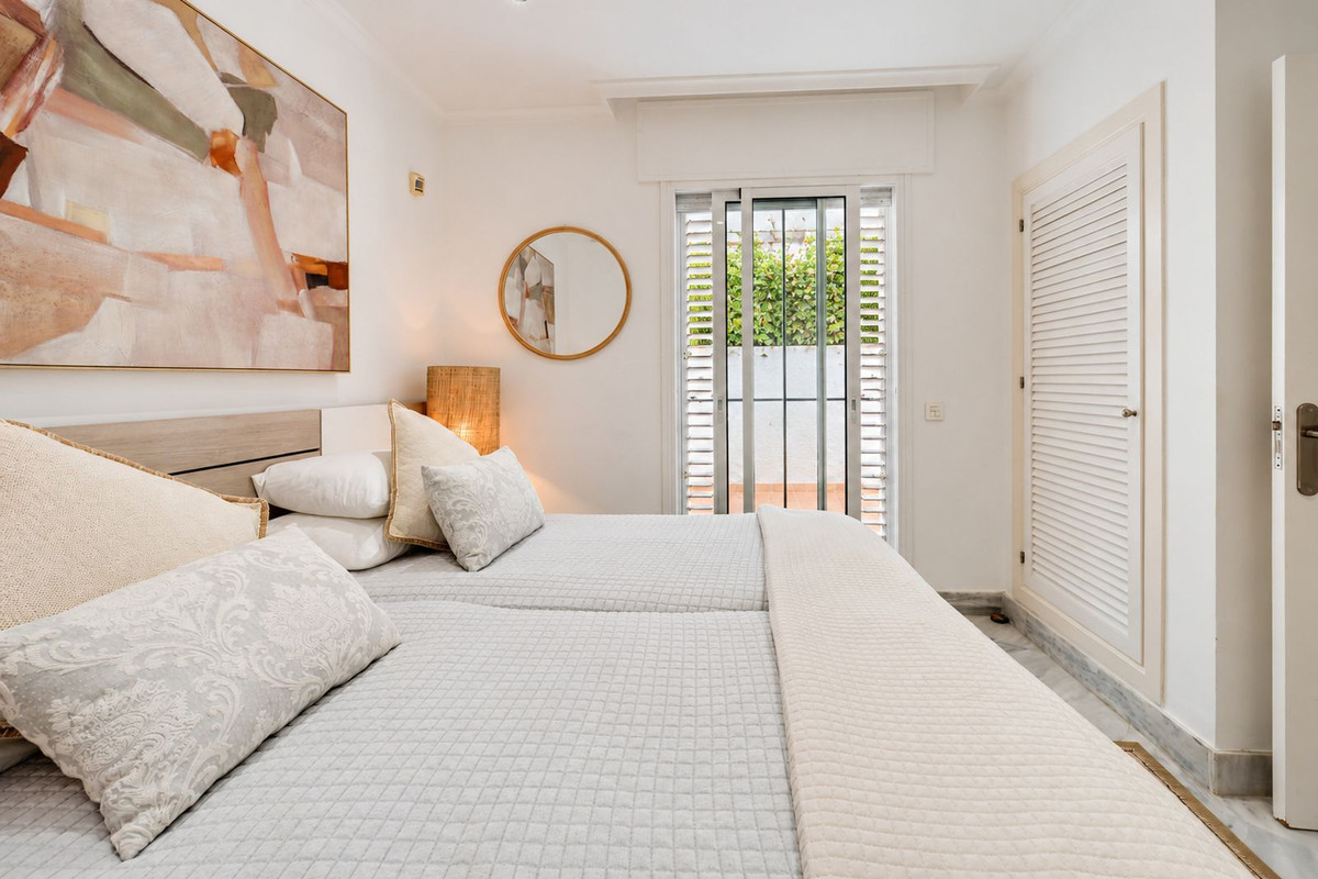 Appartement te koop in Elviria | 2 slaapkamers H5520985