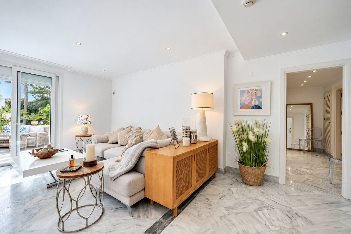Appartement te koop in Elviria | 2 slaapkamers H5520985