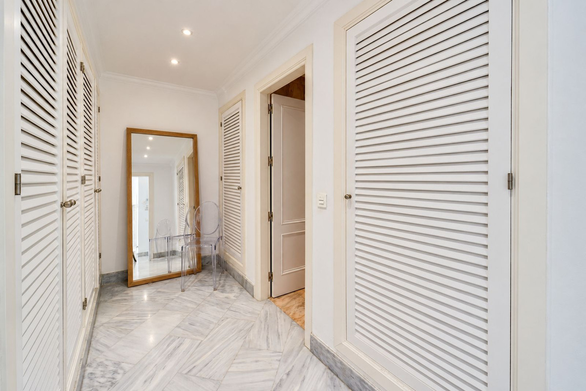 Appartement te koop in Elviria | 2 slaapkamers H5520985