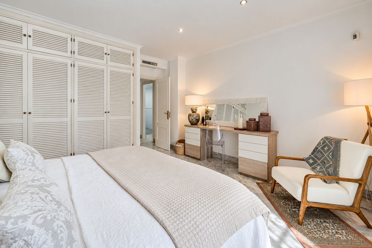 Appartement te koop in Elviria | 2 slaapkamers H5520985