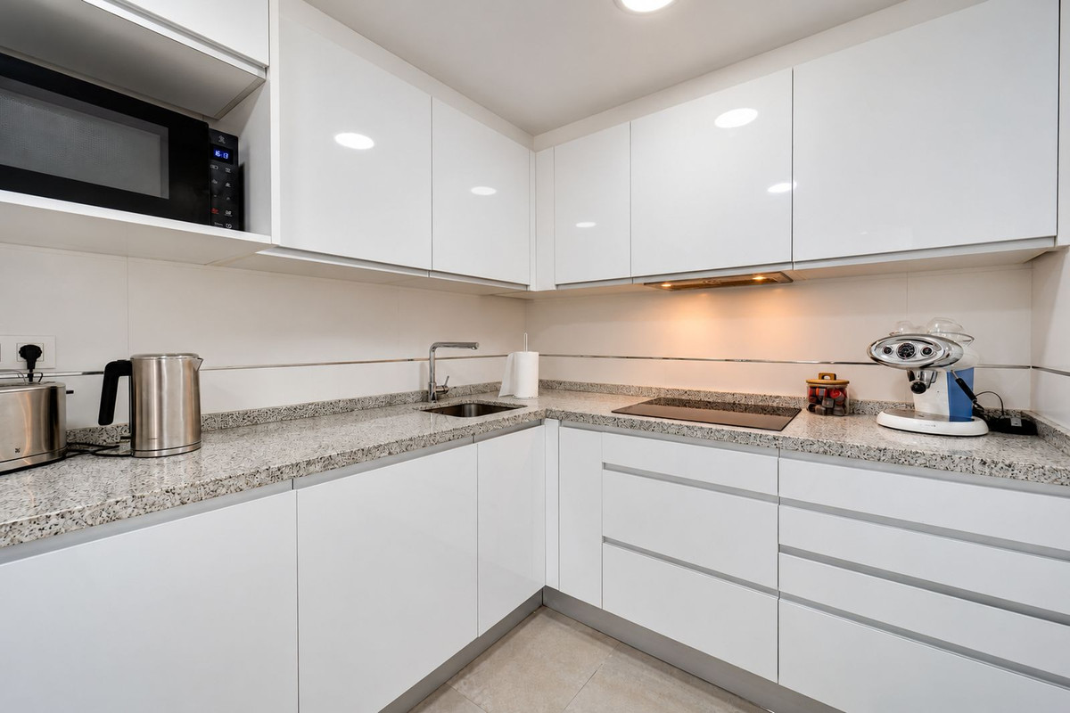 Appartement te koop in Elviria | 2 slaapkamers H5520985