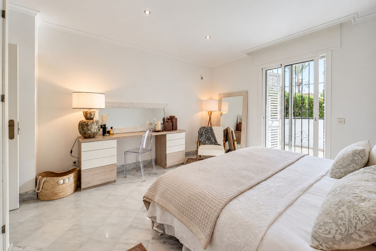 Appartement te koop in Elviria | 2 slaapkamers H5520985