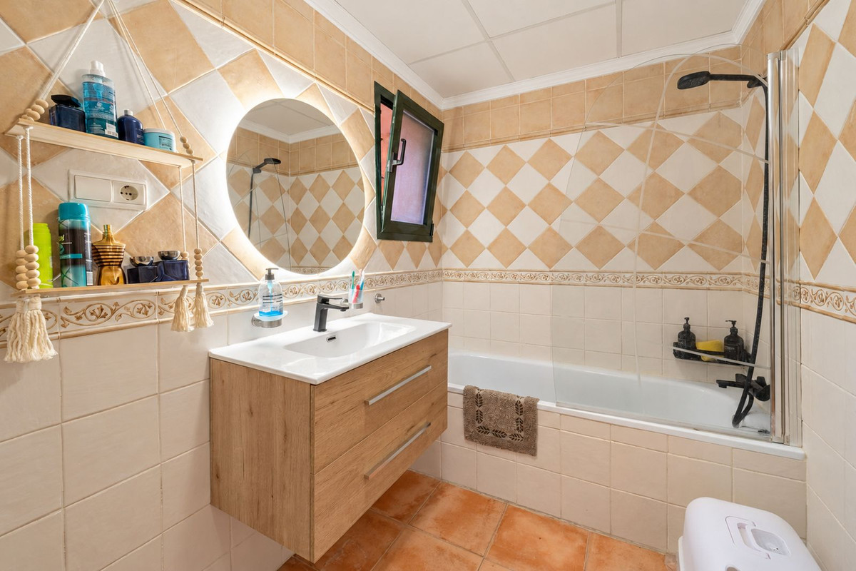 Appartement te koop in Elviria | 3 slaapkamers H5524099
