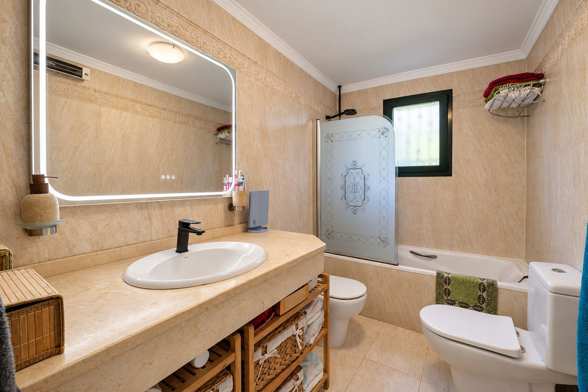 Appartement te koop in Elviria | 3 slaapkamers H5524099