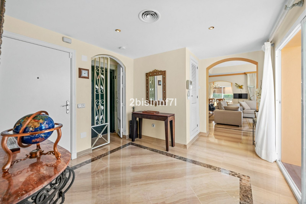 Penthouse Duplex te koop in Elviria | 4 slaapkamers H5526865