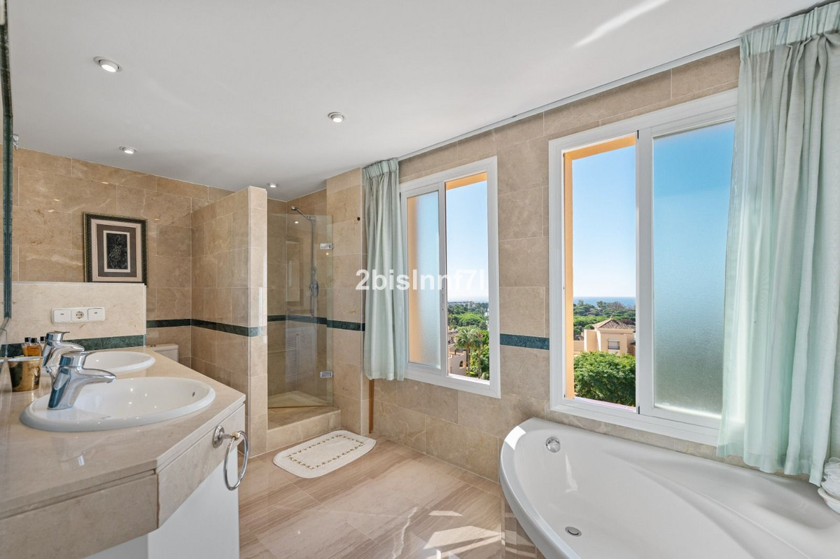 Penthouse Duplex te koop in Elviria | 4 slaapkamers H5526865
