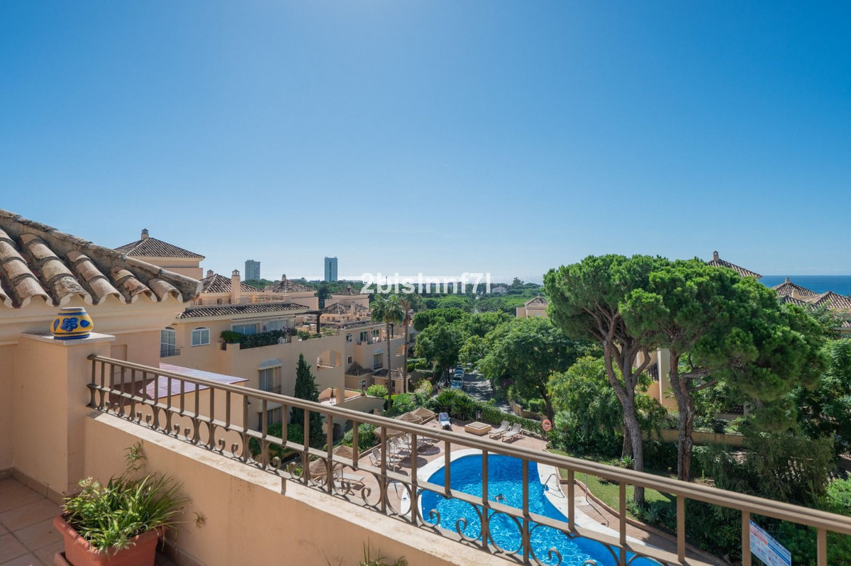 Penthouse Duplex te koop in Elviria | 4 slaapkamers H5526865