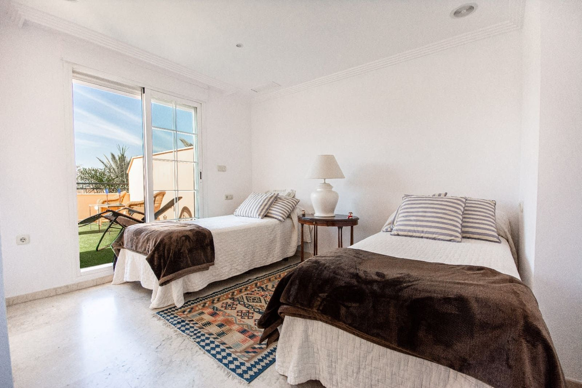 Appartement te koop in Elviria | 2 slaapkamers H5530429