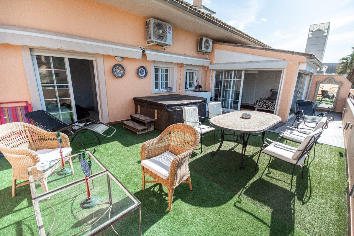 Appartement te koop in Elviria | 2 slaapkamers H5530429