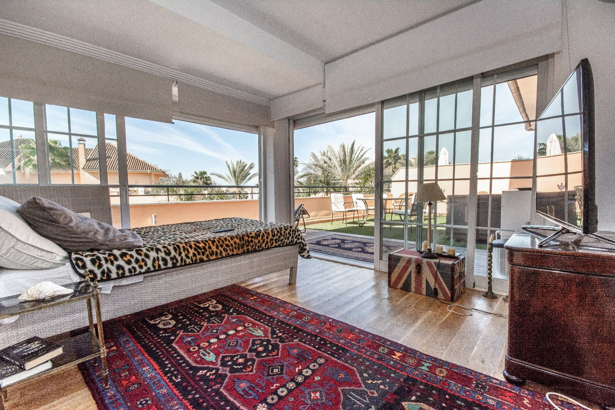 Appartement te koop in Elviria | 2 slaapkamers H5530429