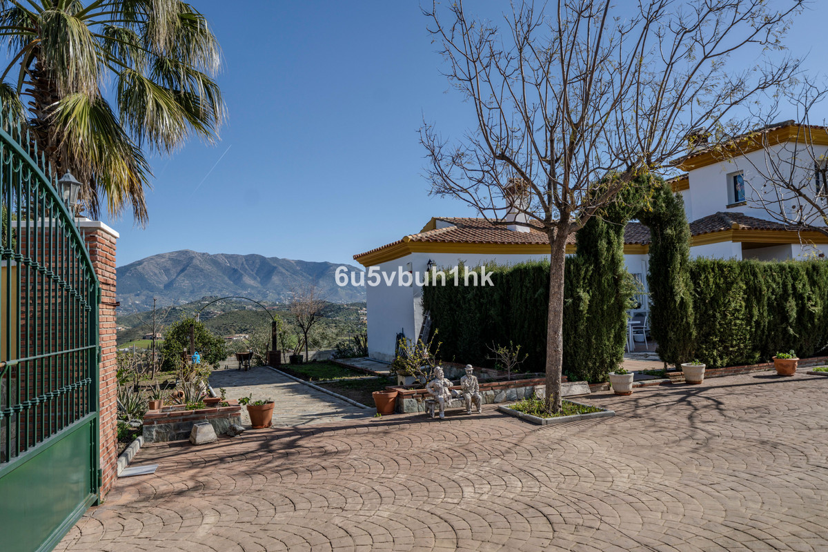 Property main view 40