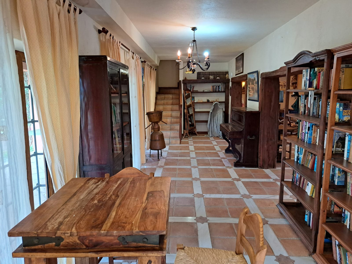 Huis te koop in Entrerrios | 4 slaapkamers H5397853