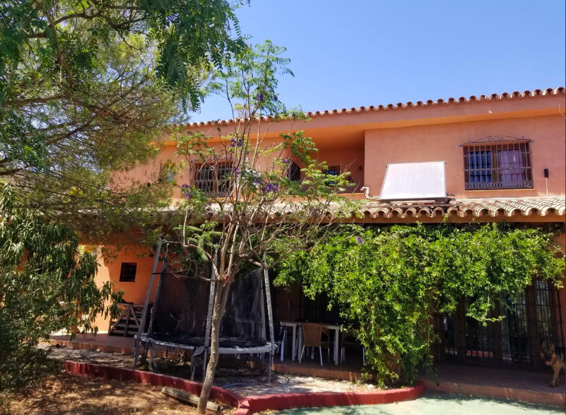 Huis te koop in Entrerrios | 4 slaapkamers H5397853