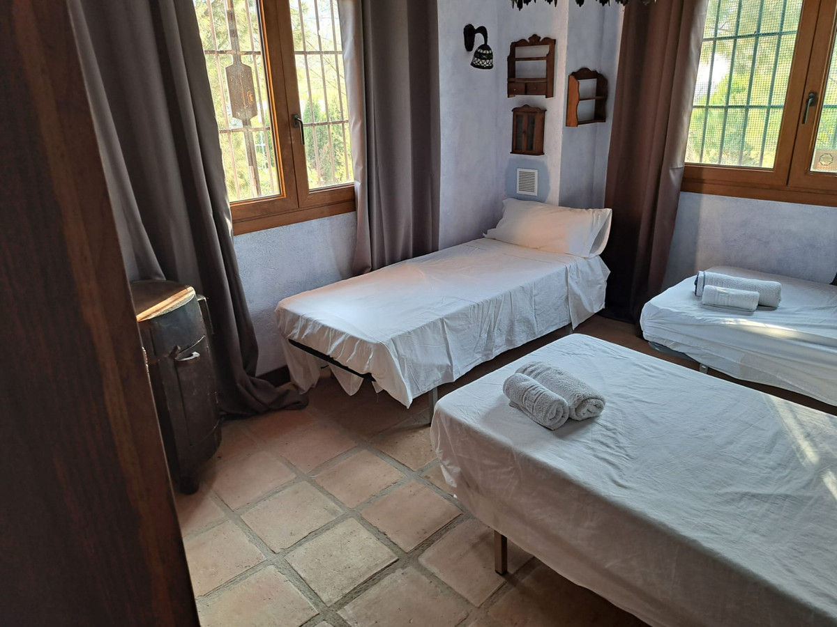 Huis te koop in Entrerrios | 4 slaapkamers H5397853