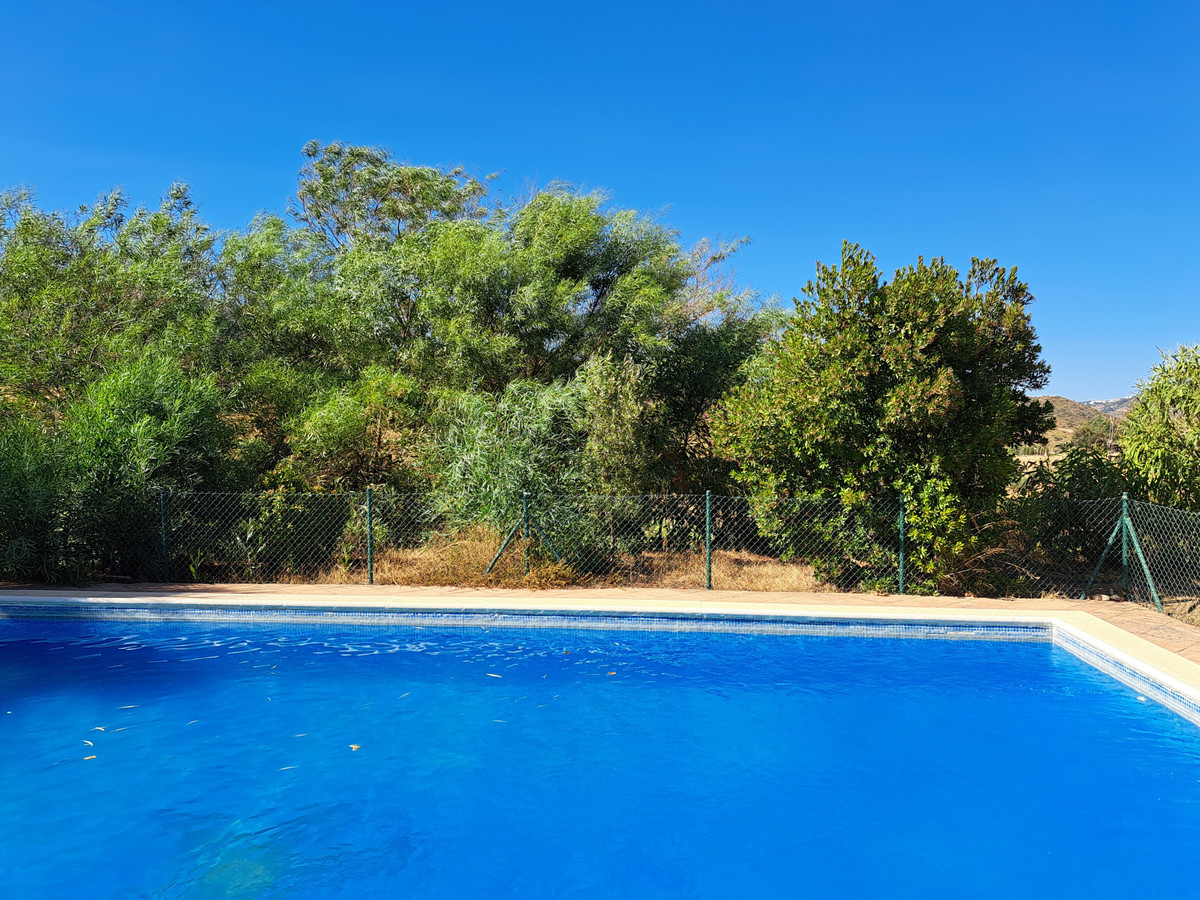 Huis te koop in Entrerrios | 4 slaapkamers H5397853