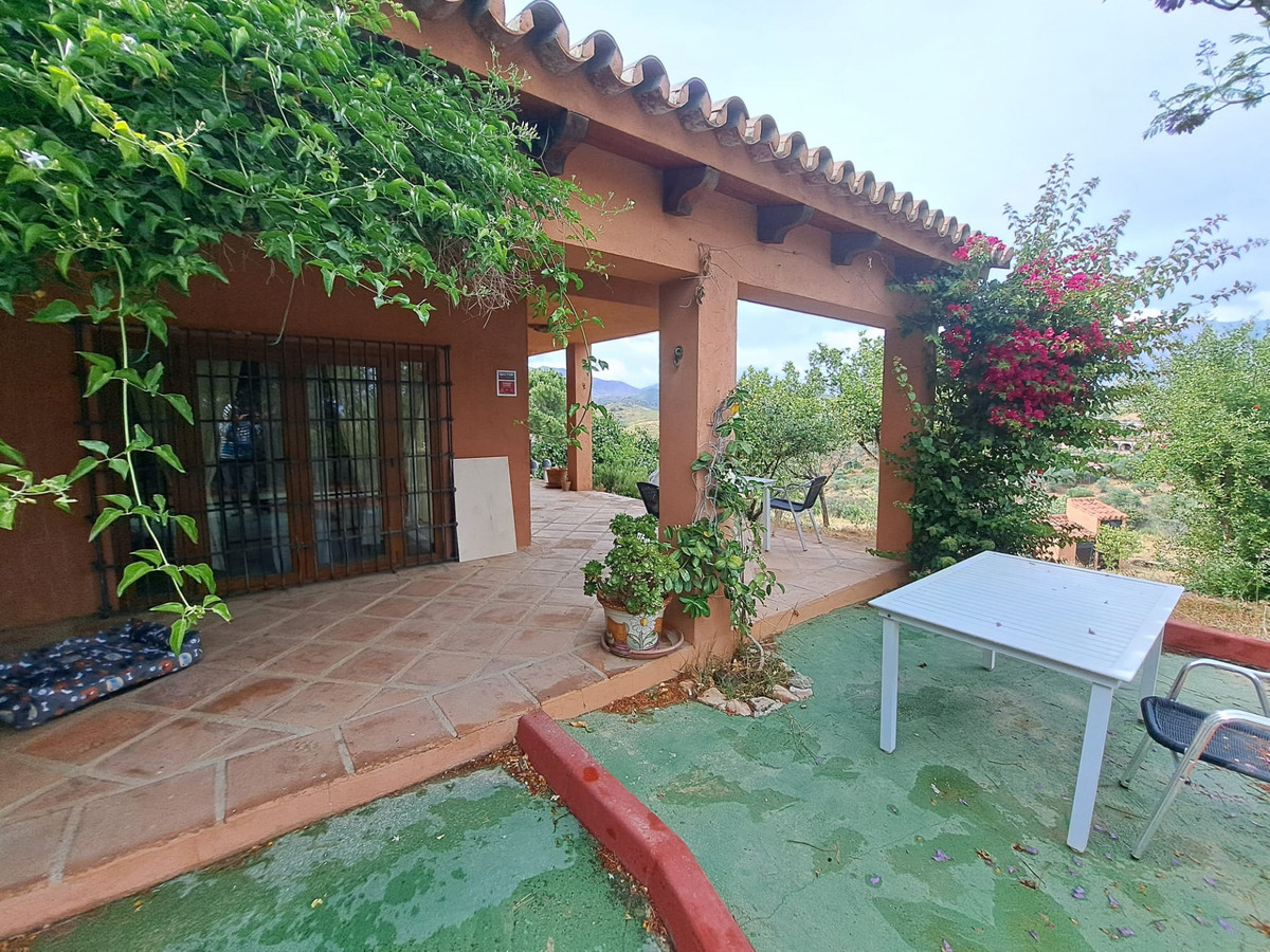Huis te koop in Entrerrios | 4 slaapkamers H5397853