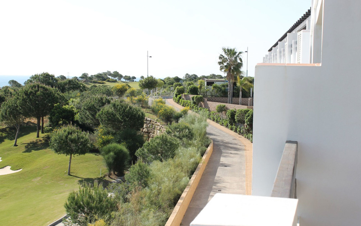 Appartement te koop in Estepona | 2 slaapkamers H3615593