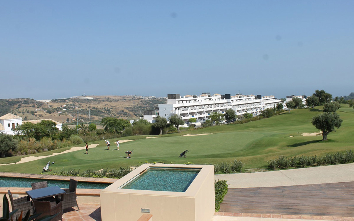 Appartement te koop in Estepona | 2 slaapkamers H3615593