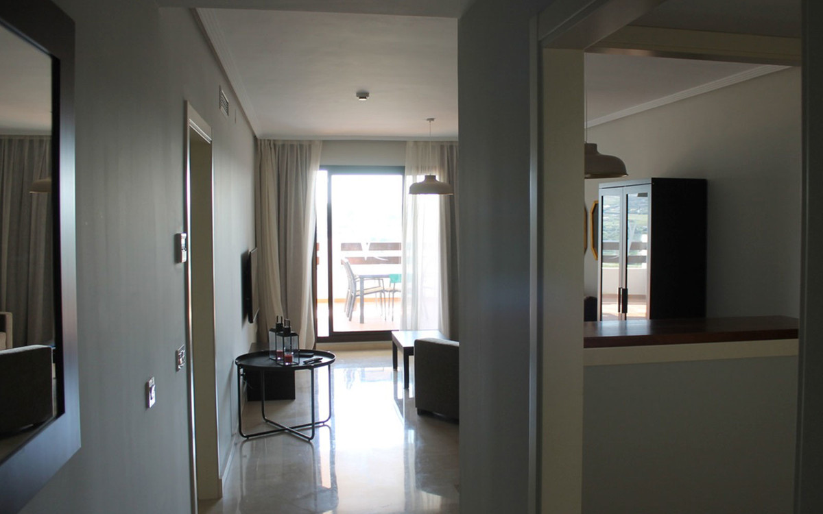 Appartement te koop in Estepona | 2 slaapkamers H3615593