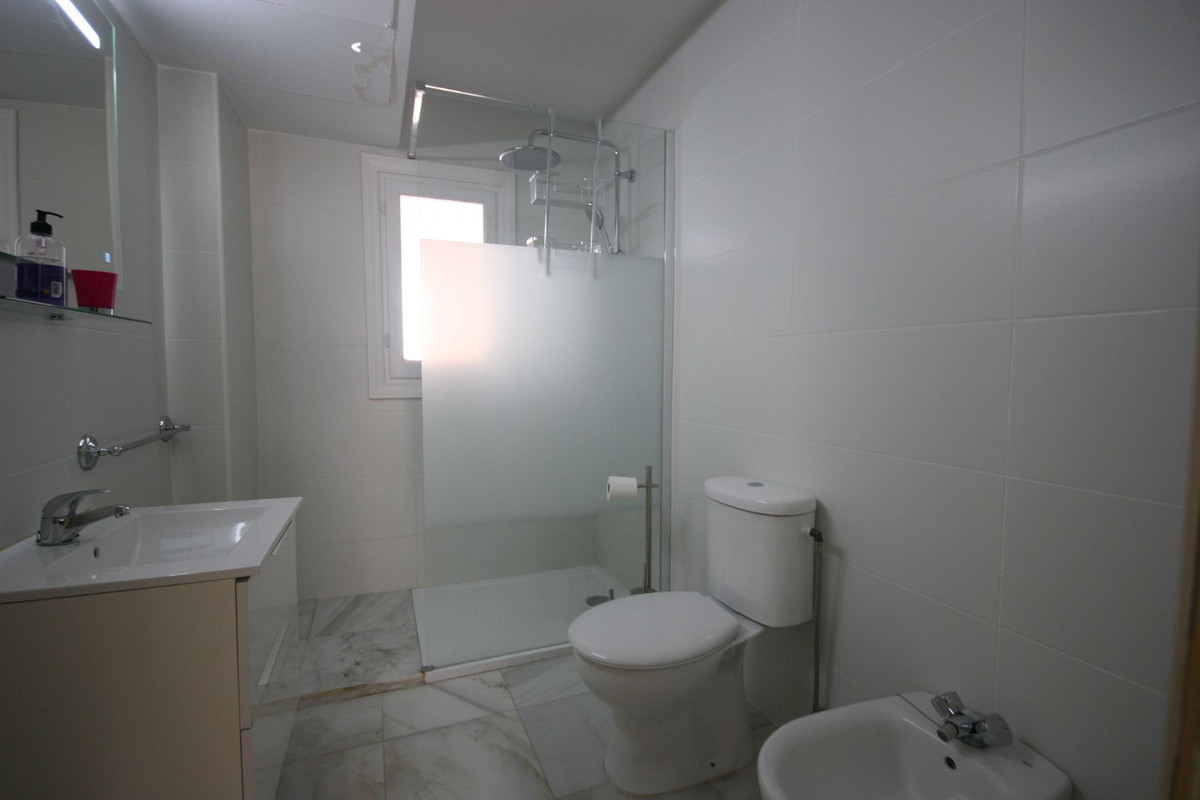 Duplex te koop in Estepona | 3 slaapkamers H4652662