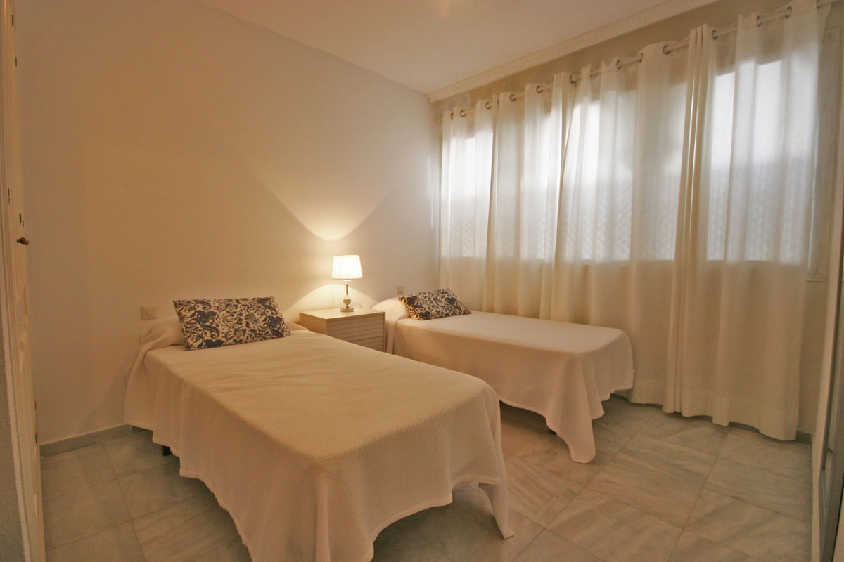 Duplex te koop in Estepona | 3 slaapkamers H4652662