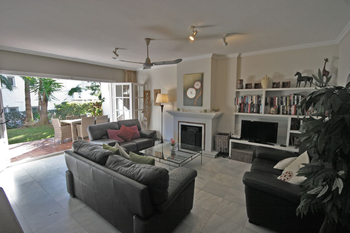 Duplex te koop in Estepona | 3 slaapkamers H4652662