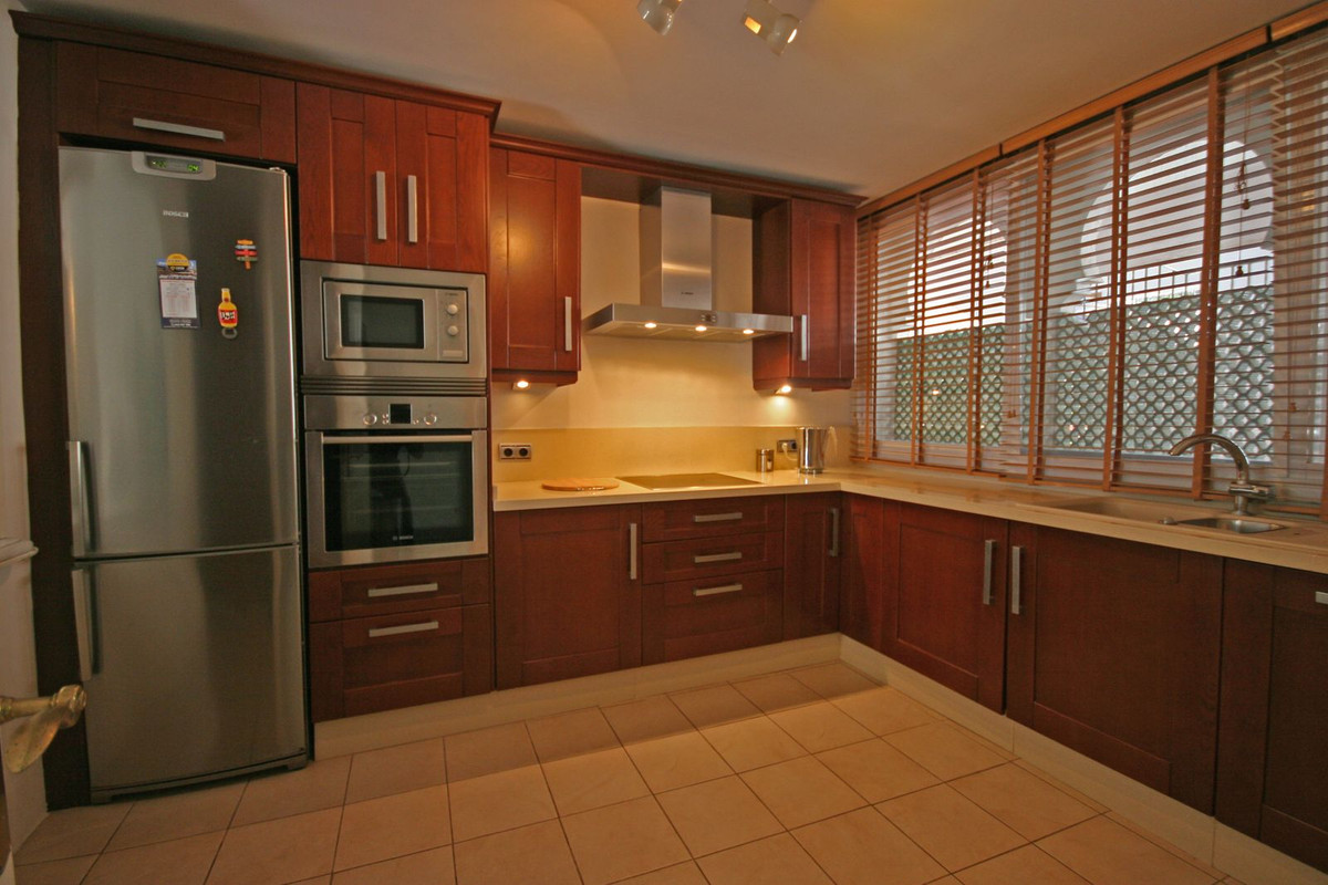 Duplex te koop in Estepona | 3 slaapkamers H4652662