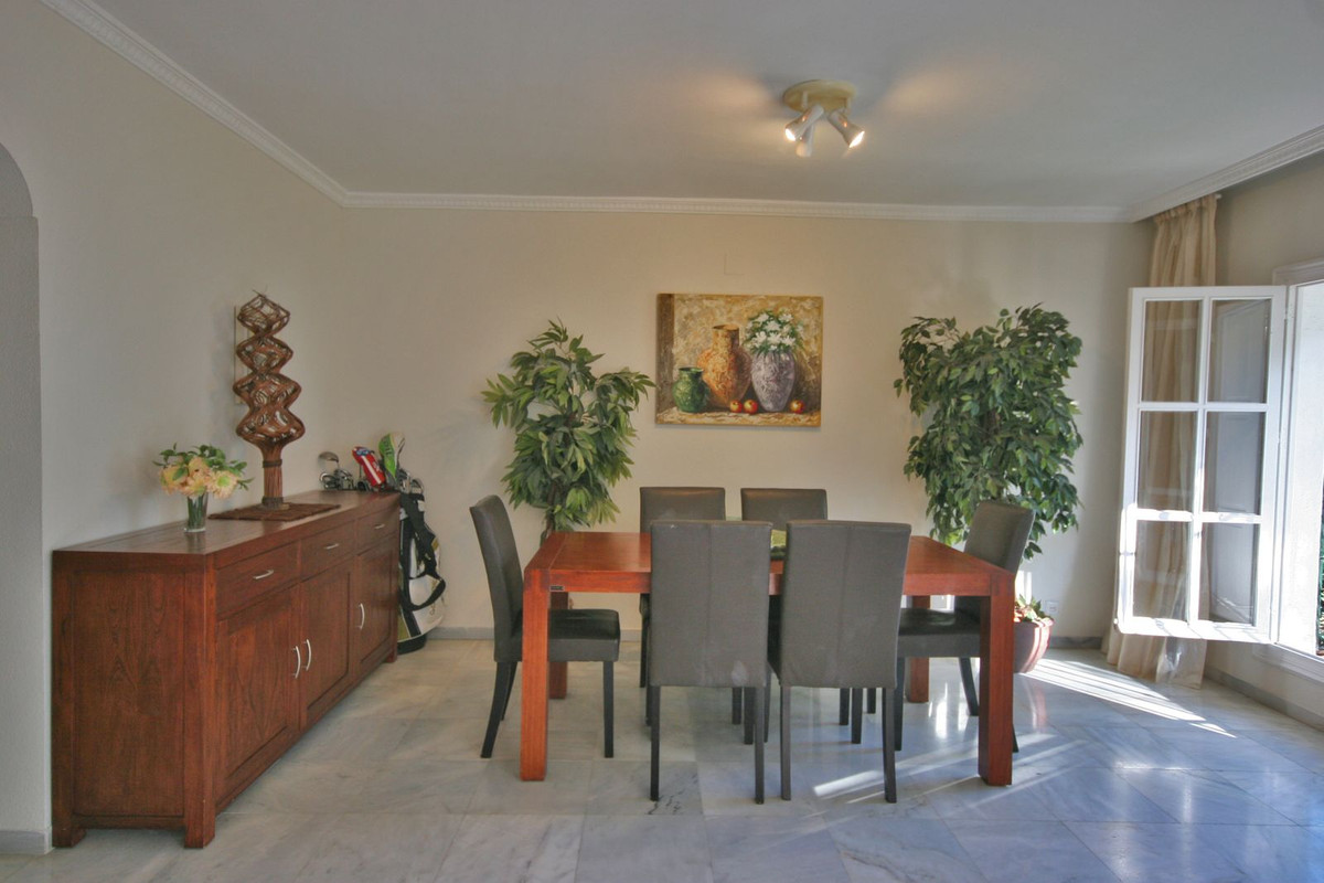 Duplex te koop in Estepona | 3 slaapkamers H4652662