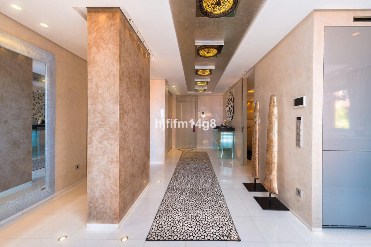 Appartement te koop in Estepona | 2 slaapkamers H4687477
