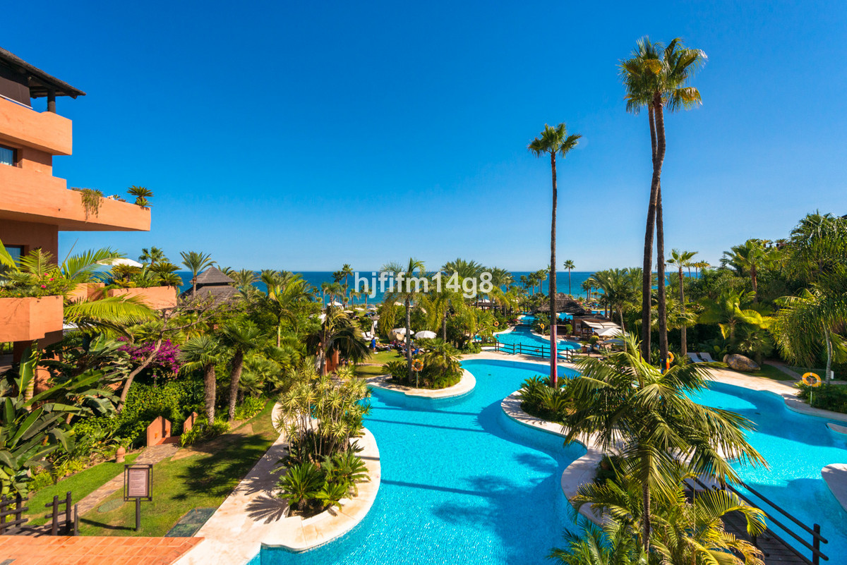 Appartement te koop in Estepona | 2 slaapkamers H4687477