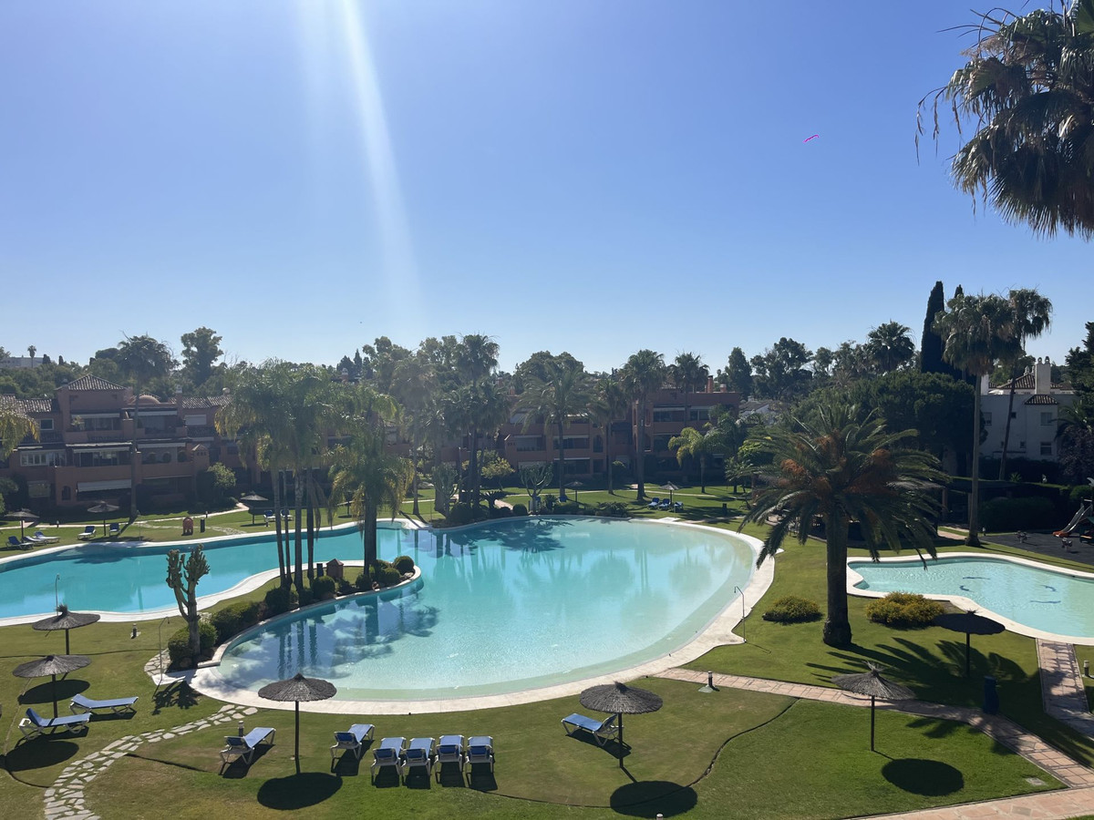 Appartement te koop in Estepona | 3 slaapkamers H4789078