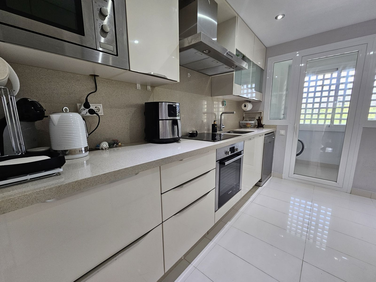 Penthouse te koop in Estepona | 2 slaapkamers H4827676